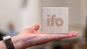 Umfrage: Chipmangel in der Industrie wächst