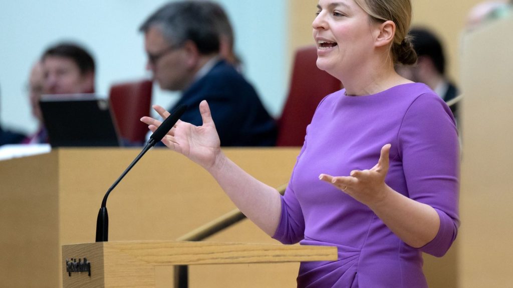 Familienpolitik: Katharina Schulze für Zukunftswächter in der Politik