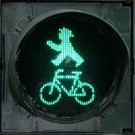 Fußgänger im Straßenverkehr: Sachsen plant keine längeren Grünphasen an Fußgängerampeln