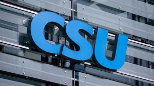 München: Feuer vor Parteibüros von CSU und AfD – Verdächtiger gefasst