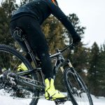 Biken im Winter: Vom Scheitel bis zum kleinen Zeh: Fahrradbekleidung für Frierkatzen