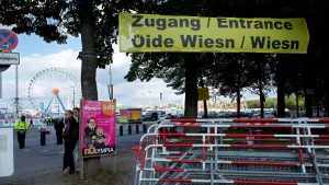 Oktoberfest: Nach Wiesn-Sperrung: Wirte bieten Gästen Umbuchungen an