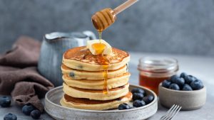 Amerikanisches Original: Wie Sie mit wenigen Handgriffen kleine fluffige Pancakes backen