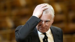 Buckingham Palace: Britischer Prinz Andrew soll Prinzentitel verlieren