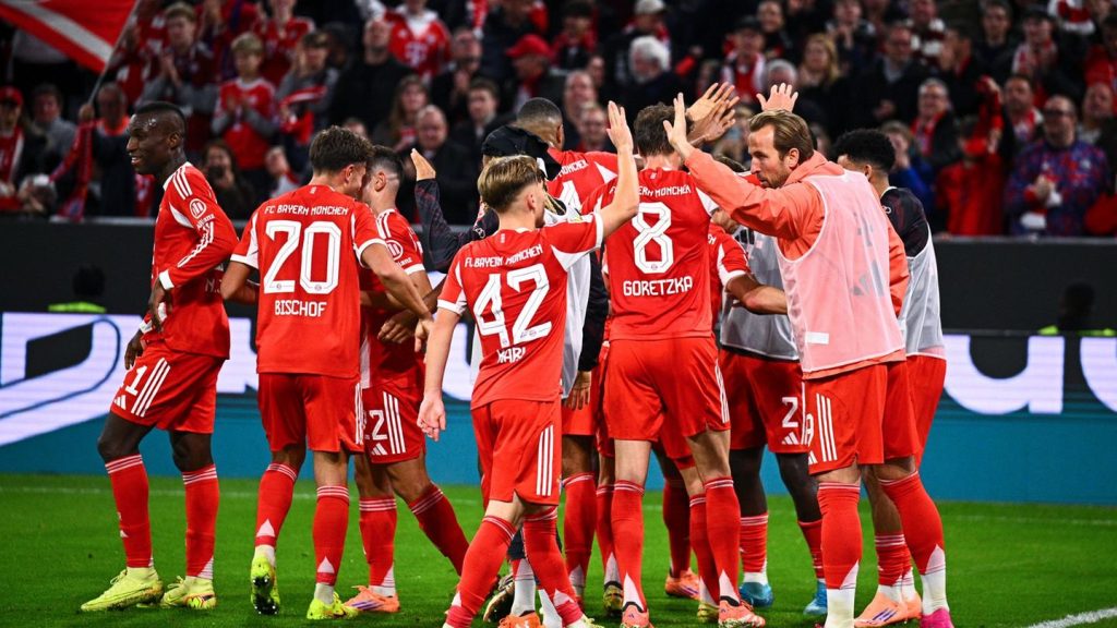 Fußball-Bundesliga: FC Bayern dominiert Topspiel - Gladbach gewinnt erstmals