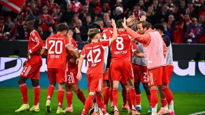 Fußball-Bundesliga: FC Bayern dominiert Topspiel - Gladbach gewinnt erstmals