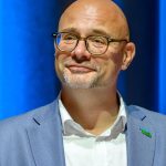 Amtseinführung: Frankfurts neuer OB will Wirtschaft der Stadt ankurbeln