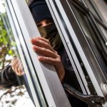 Kriminalität: Dunkle Jahreszeit - Minister warnt vor Gefahr von Einbrüchen