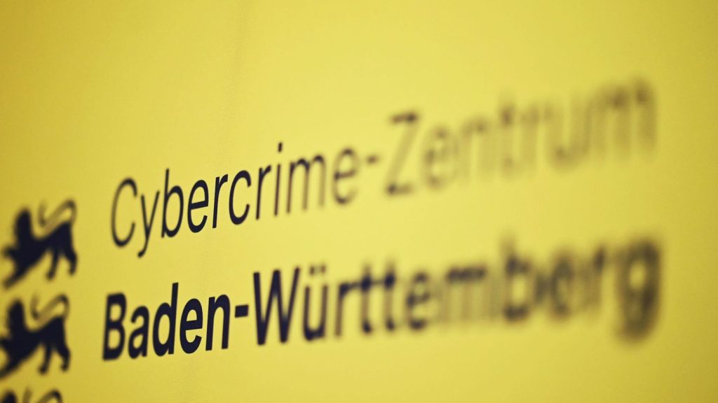 Kriminalität: Teenager soll Jugendliche zu Selbstverletzung genötigt haben