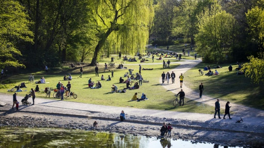 Umfrage zu Geld im Alter: Mehrheit will lieber mehr Freizeit als länger arbeiten