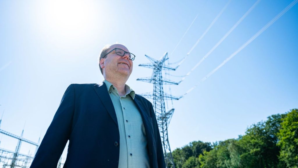 Erneuerbare Energien: Minister fordert günstigen Ladestrom bei Überproduktion