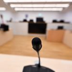 Prozesse: Versuchter Mord mit Axt – Mann schweigt beim Prozessauftakt