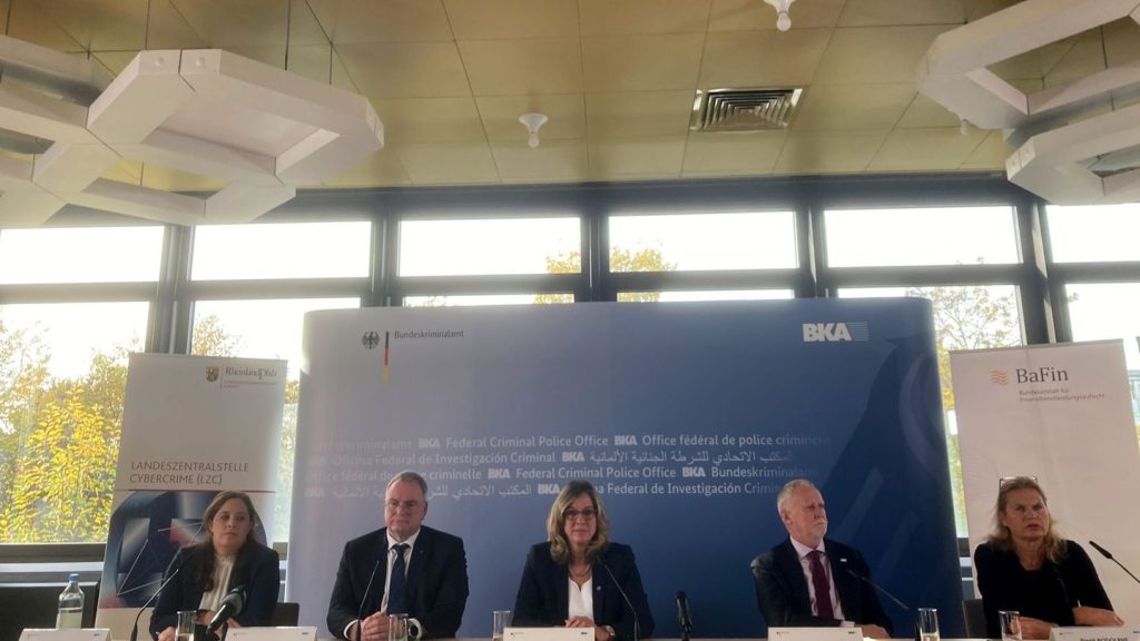 Opfer aus 193 Ländern: Justizminister lobt Ermittler-Einsatz gegen Betrugsnetzwerk