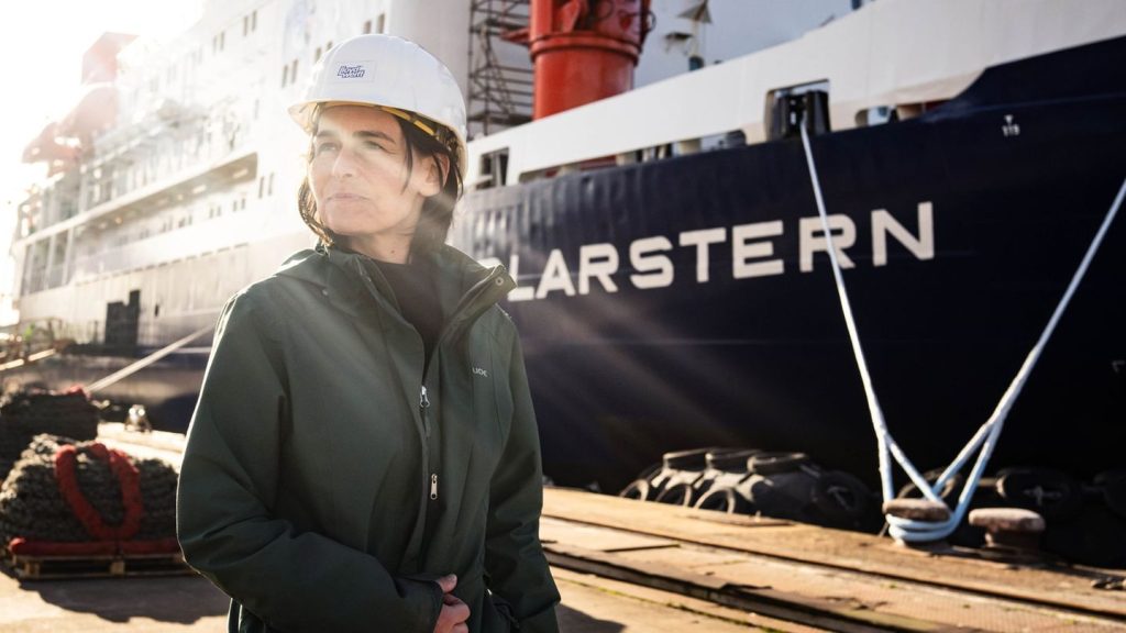 Expeditionsstart: Forschungsschiff "Polarstern" vor Fahrt in die Antarktis