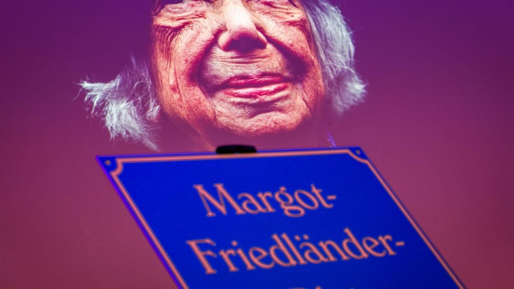 Holocaust-Überlebende: Zum Geburtstag: Menden weiht Margot-Friedländer-Platz ein