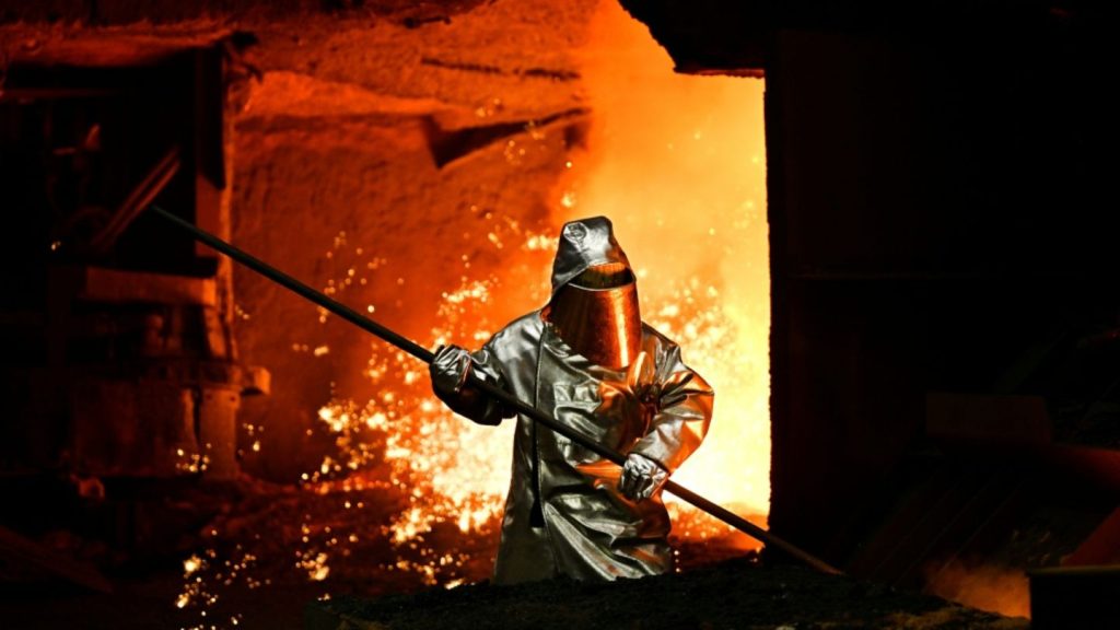 Stahlgipfel im Kanzleramt: Merz hebt Bedeutung der Branche hervor