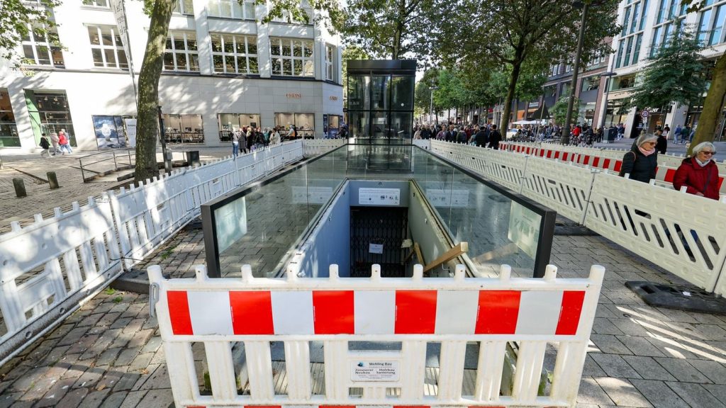 Senat sieht Fremdverschulden: Senat fordert Schadenersatz für Toiletten-Pleite