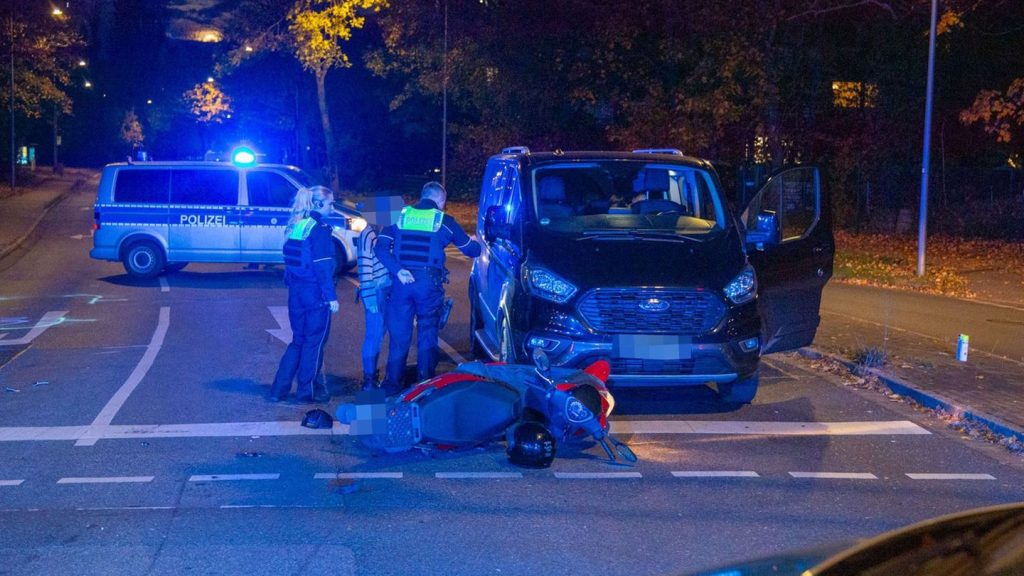 Polizei greift durch: Unfall bei Autorennen in Krefeld: Rollerfahrer verletzt