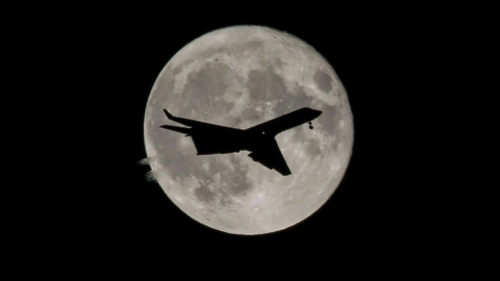 USA ohne Haushalt: Shutdown in den USA: Flugverkehr soll reduziert werden