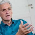 Filmaufnahmen: Schauspieler Walter Sittler braucht viel Zeit für Drehbücher