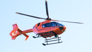 Unfall: Kollision auf nasser Fahrbahn der B3 - zwei Verletzte