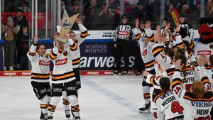 Deutschland Cup: Eishockey-Nationalspielerinnen dringen auf bessere Förderung