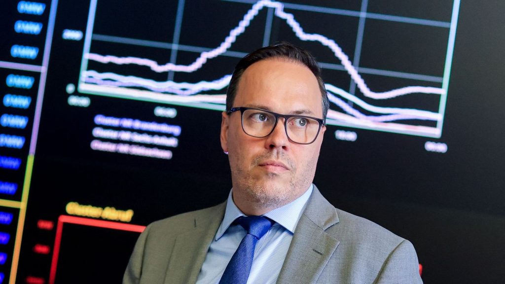 Wirtschaftspolitik: Wirtschaftsminister will Kontakte mit Indien ausbauen