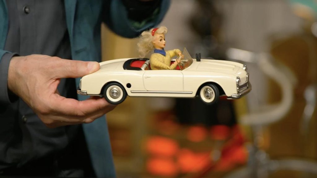 "Bares für Rares": Erstaunlich, was den Experten an diesem Auto fasziniert