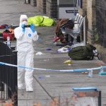 Großbritannien : Entsetzen über Messerangriff: Was bisher bekannt ist und was nicht