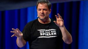 TV-Hundetrainer : Martin Rütter kündigt Abschied von der Bühne an