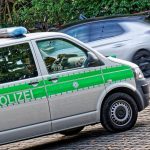 Bayern: Alarm für die Polizei – doch die "Frau mit Schwert" war bloß verkleidet